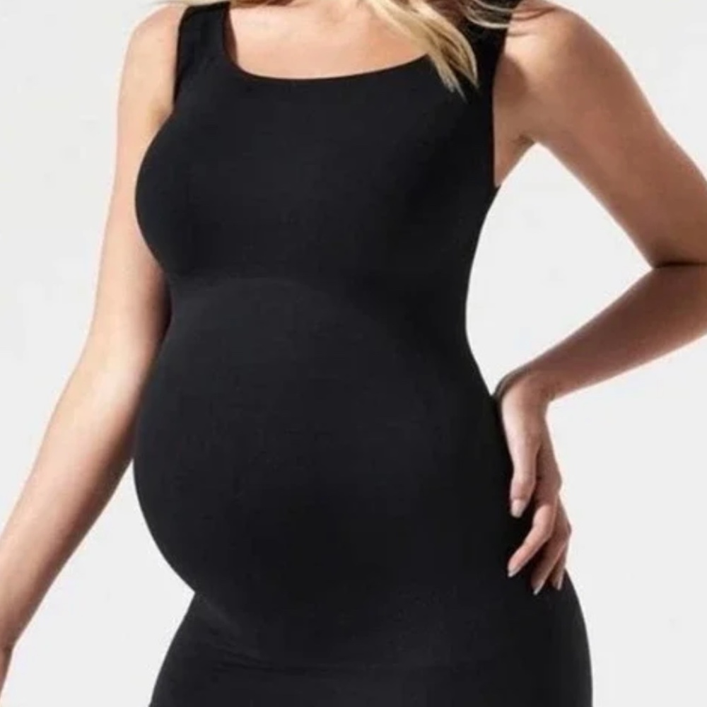 BLANQI Knit Sleeveless Maternity Belly Support Tank Top in Black Size M